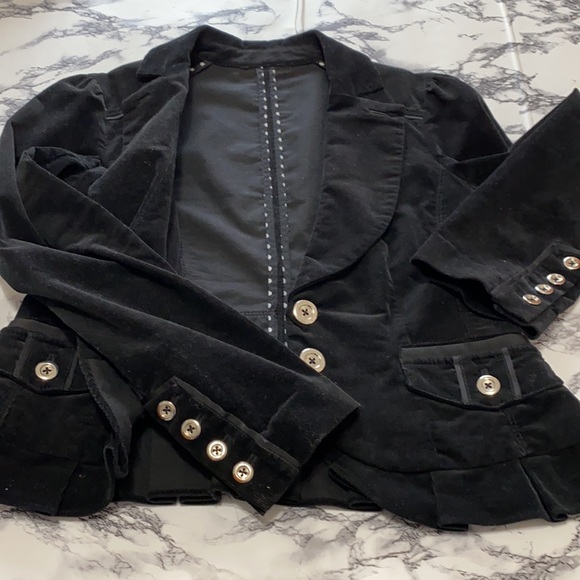 Jacket - Picture 8 of 11